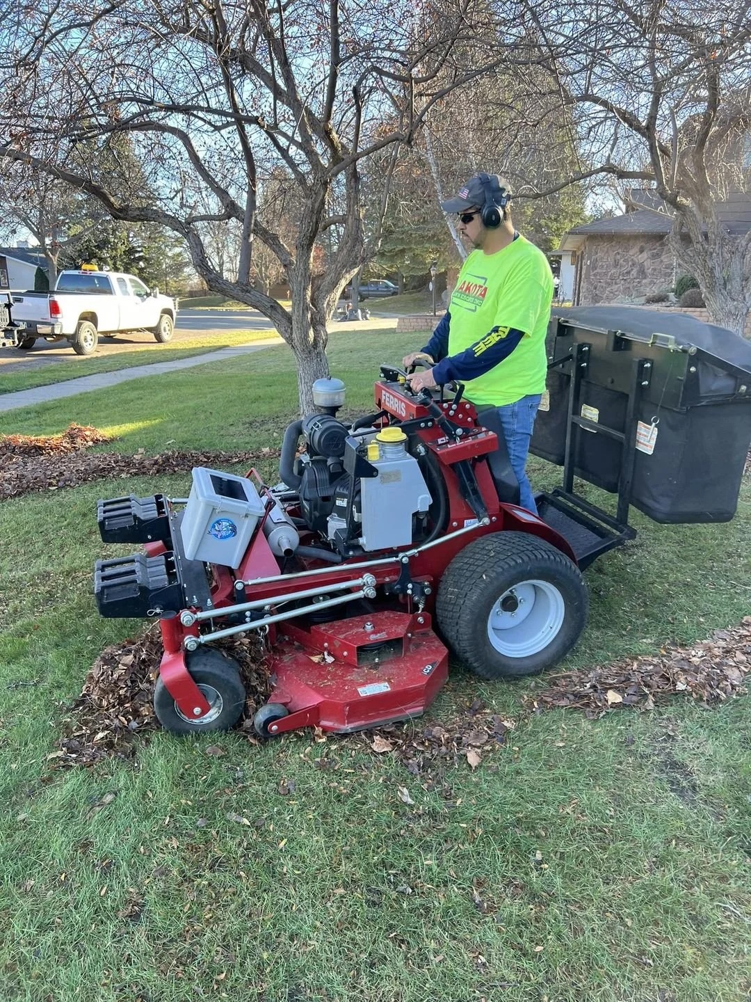 Fall Leaf Cleanup Service