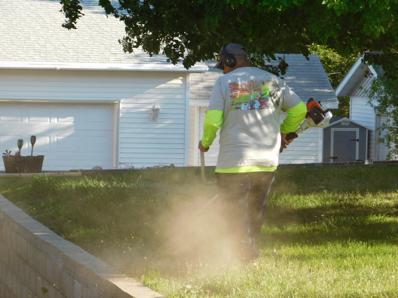 Residential Lawn Maintenance, Beulah