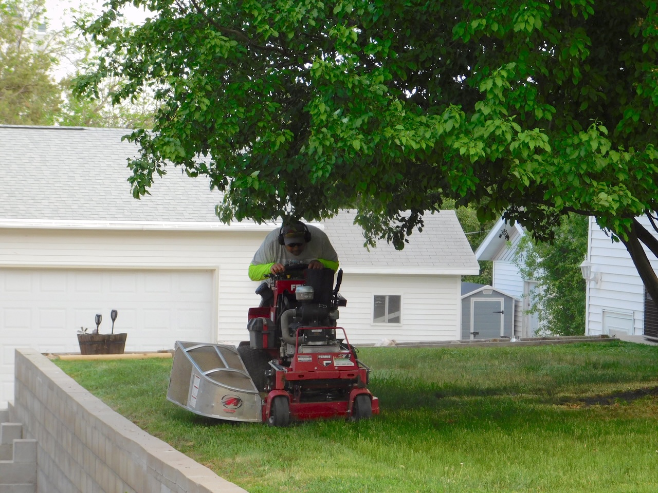 Fall Leaf Cleanup Service