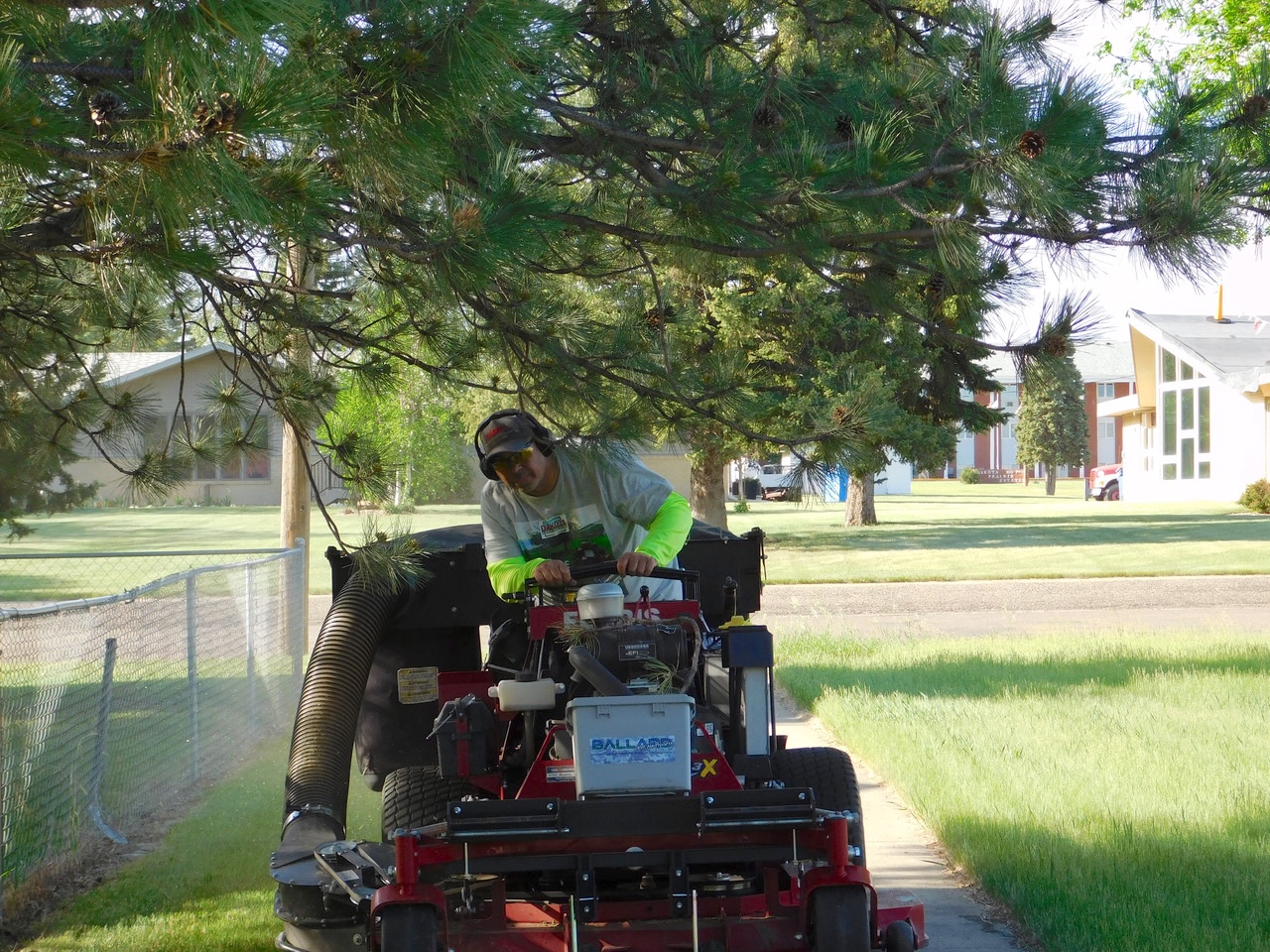 Dakota Lawn Escapes Lawn Mower Equipment